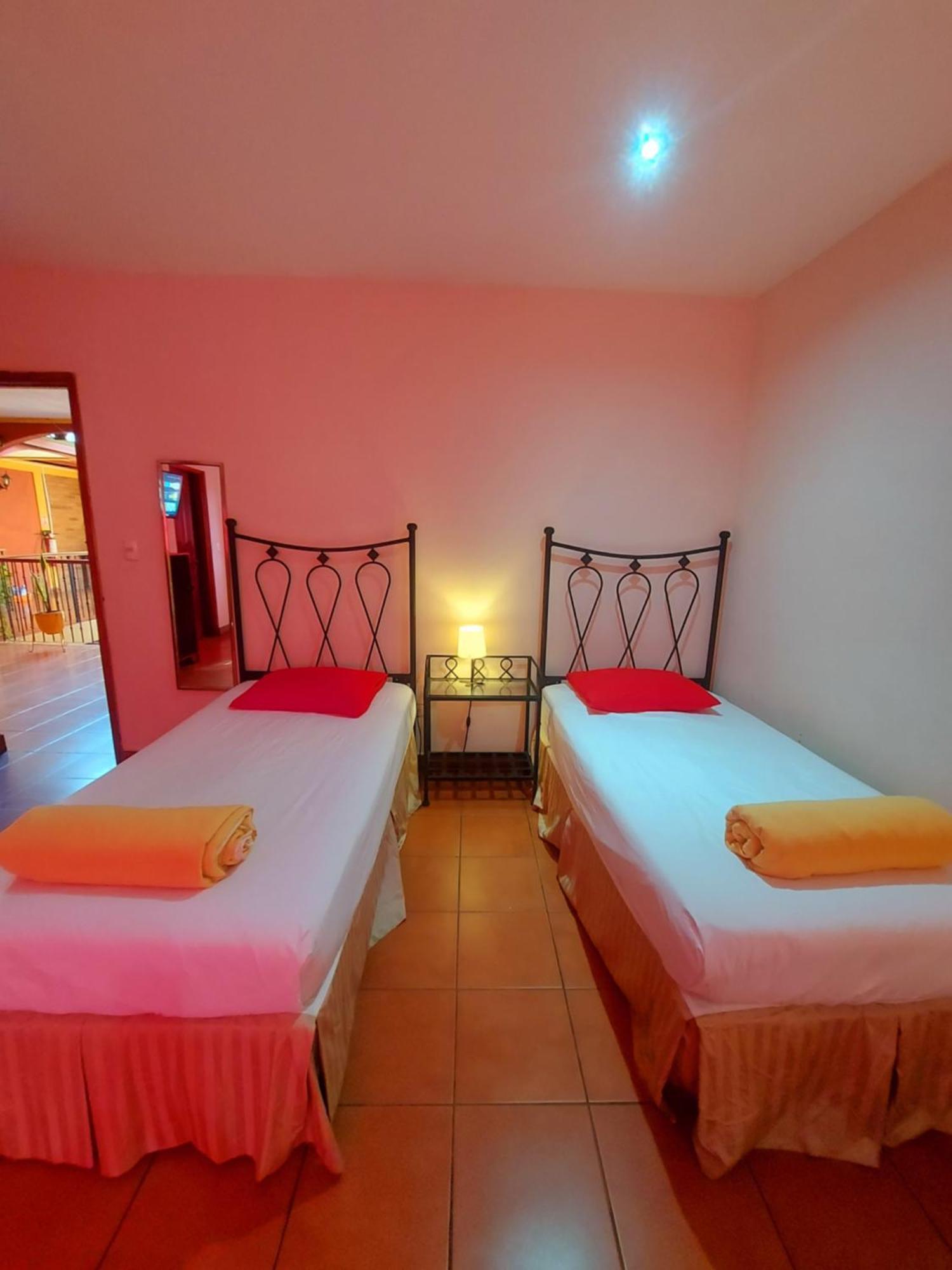 Hostal Lolita'S Boutique Granada Eksteriør bilde