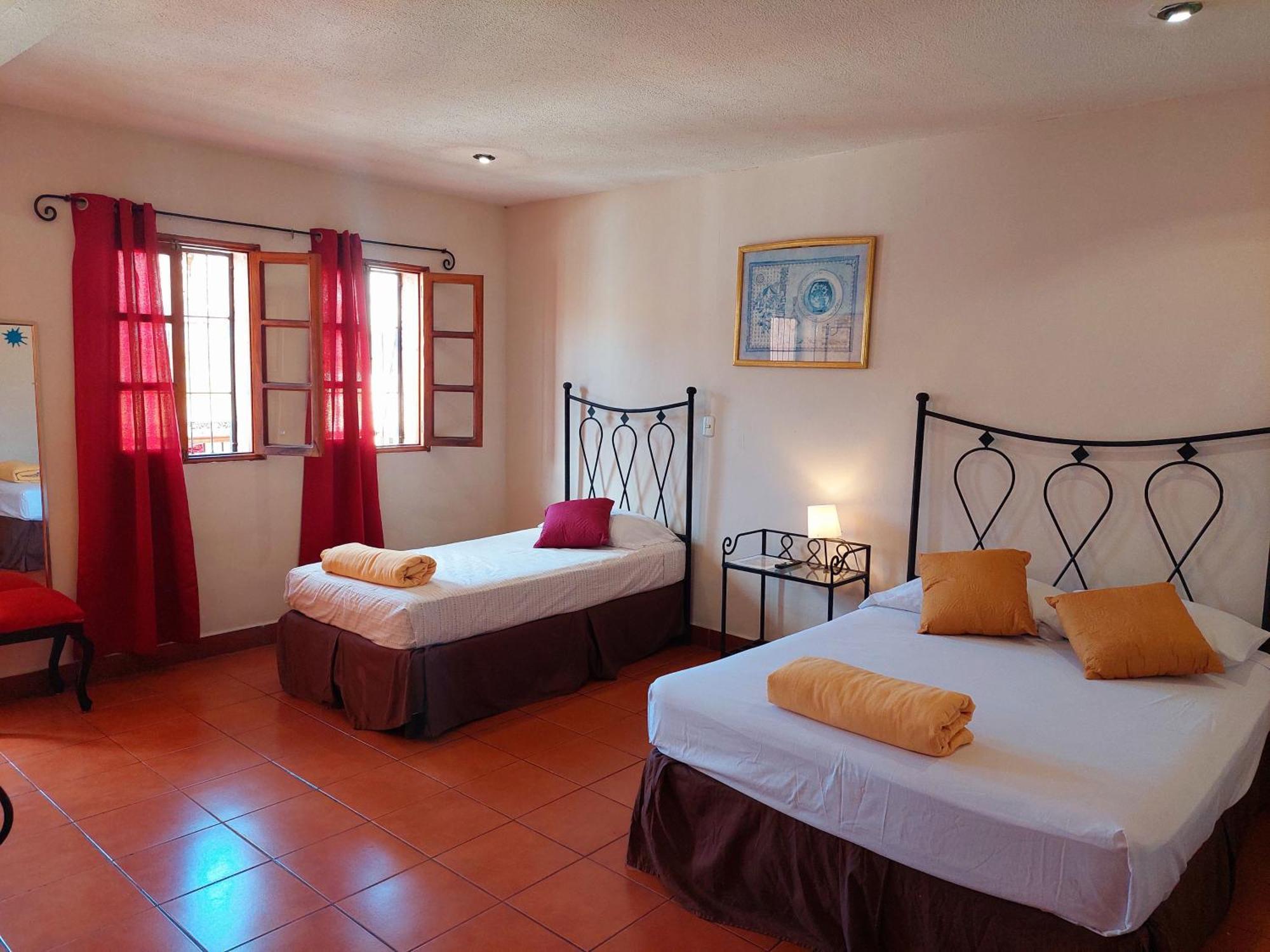 Hostal Lolita'S Boutique Granada Eksteriør bilde